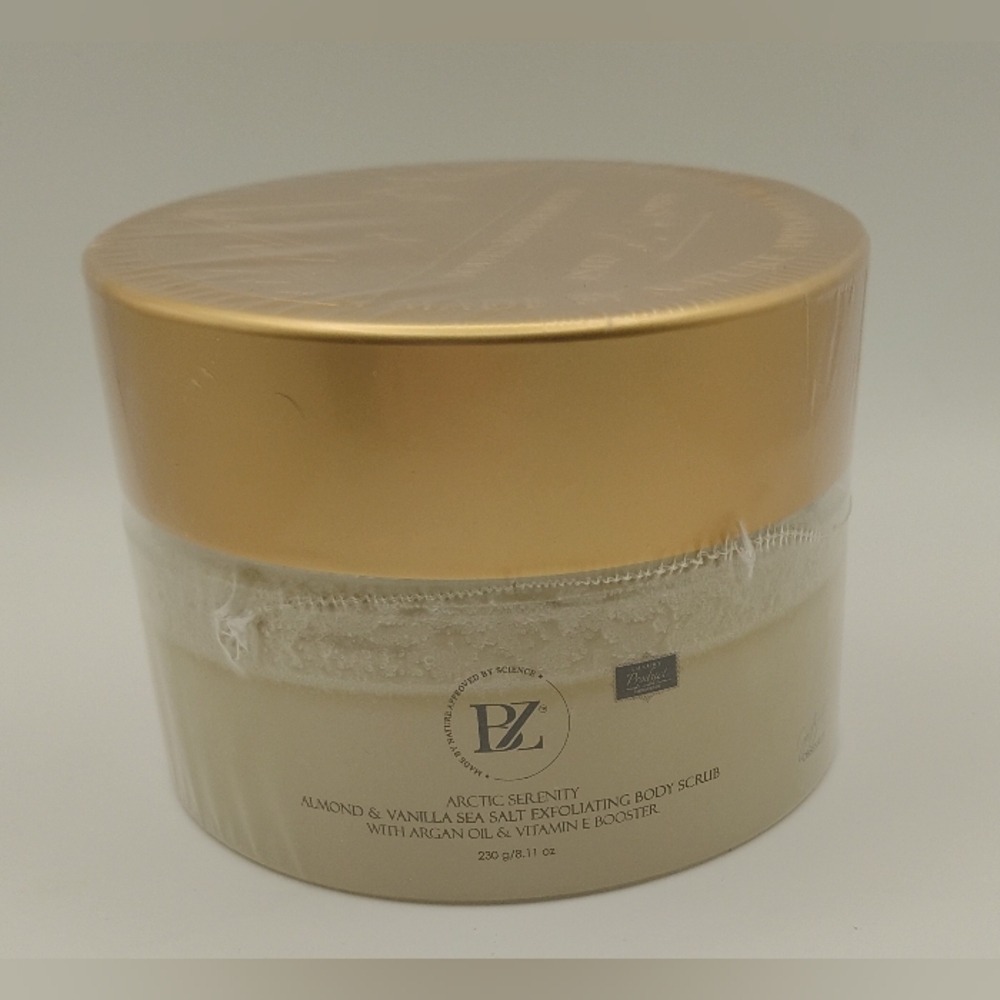 Arctic Serenity Almond & Vanilla Sea Salt Exfoliating Body Scrub With Argan Oil